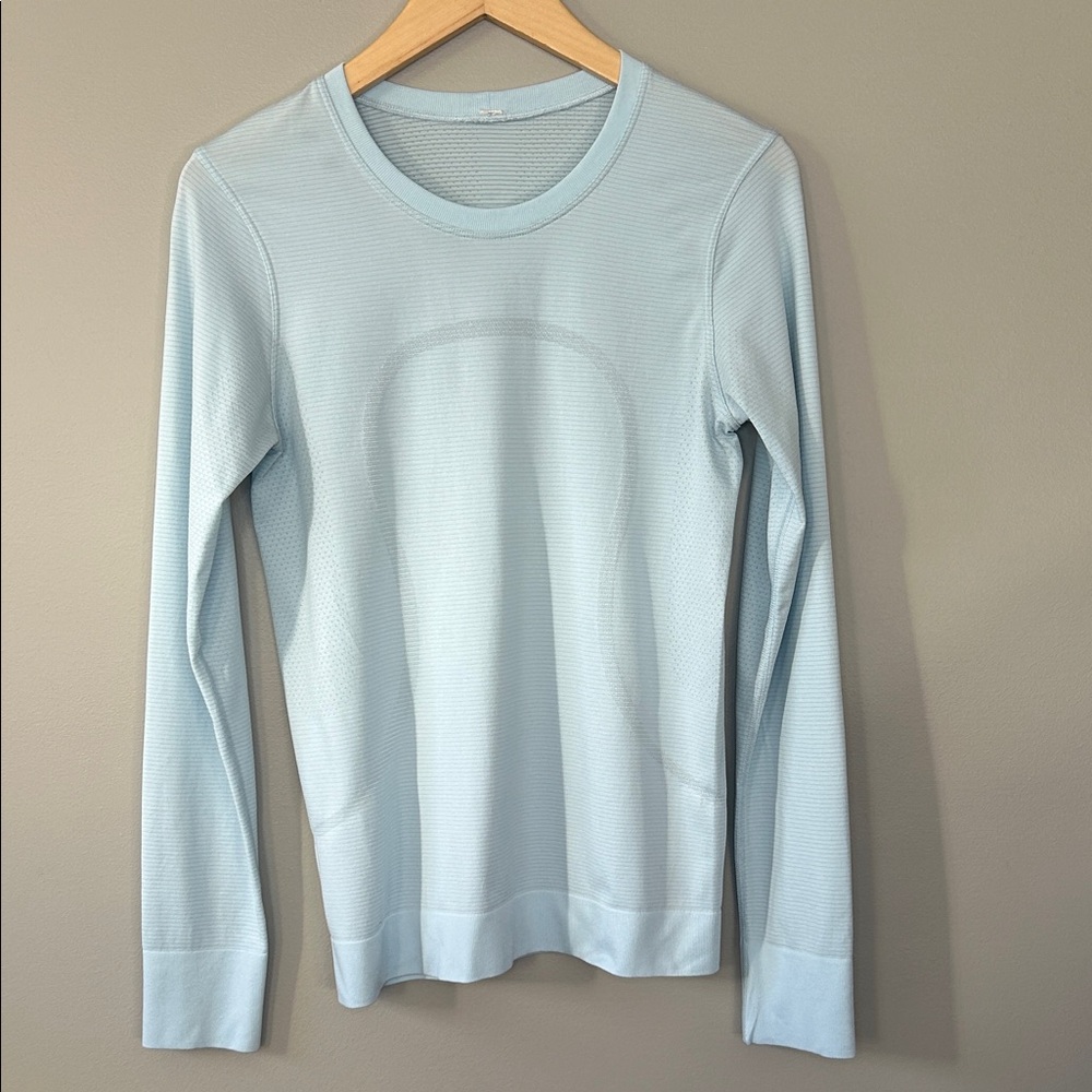 Lululemon Breeze Relaxed Long Sleeve Size 6 Light Blue Swiftly‎ LS